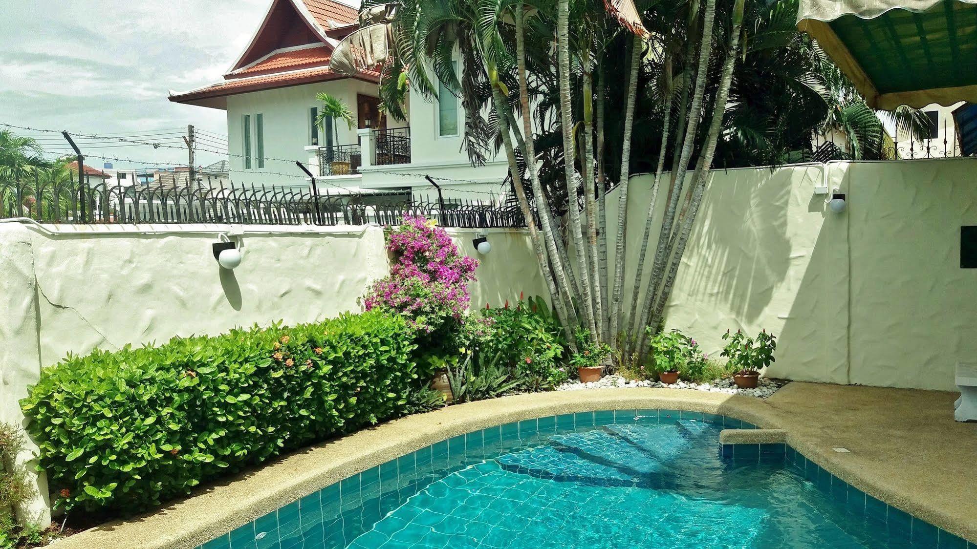 Hotel Baan Chai Nam Pattaya Exterior foto